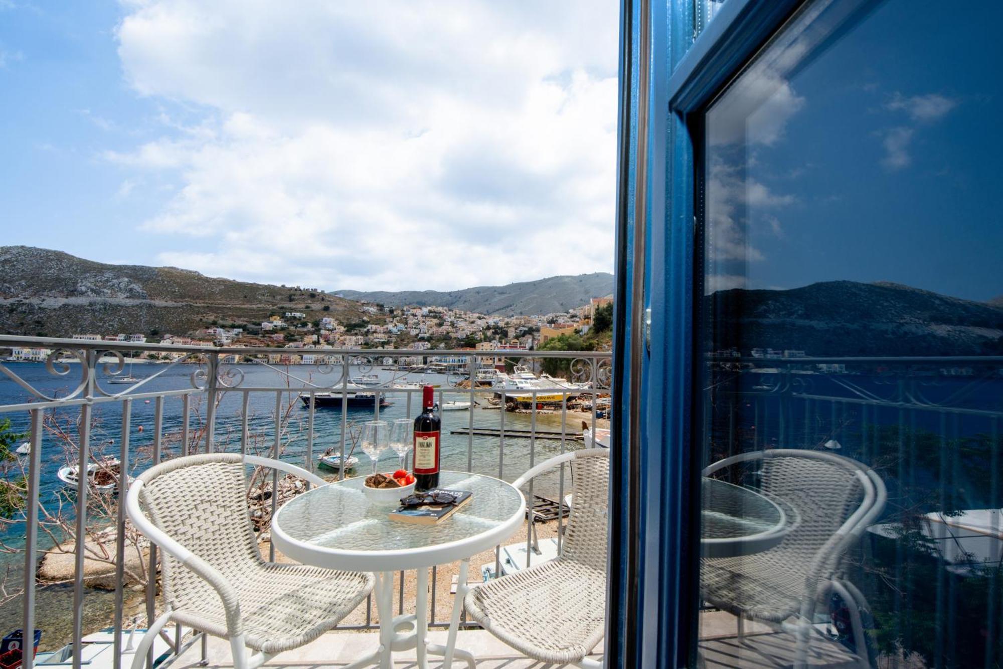 Porto Harani Seaside Apartments Symi Extérieur photo